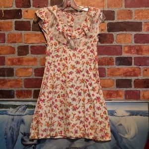MSE dress with pink flowers and comfortable wear
